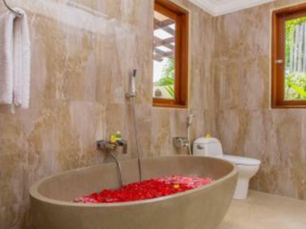 Villa Heliconia Seminyak Exteriör bild